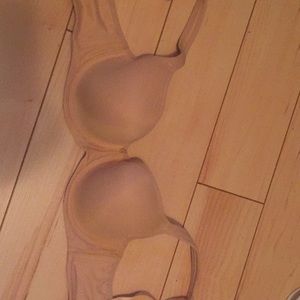 Essentials body wear 32e bra